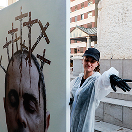 Acción sorpresa por el centro de Castelló en homenaje al artista de Vinaròs Carles Santos